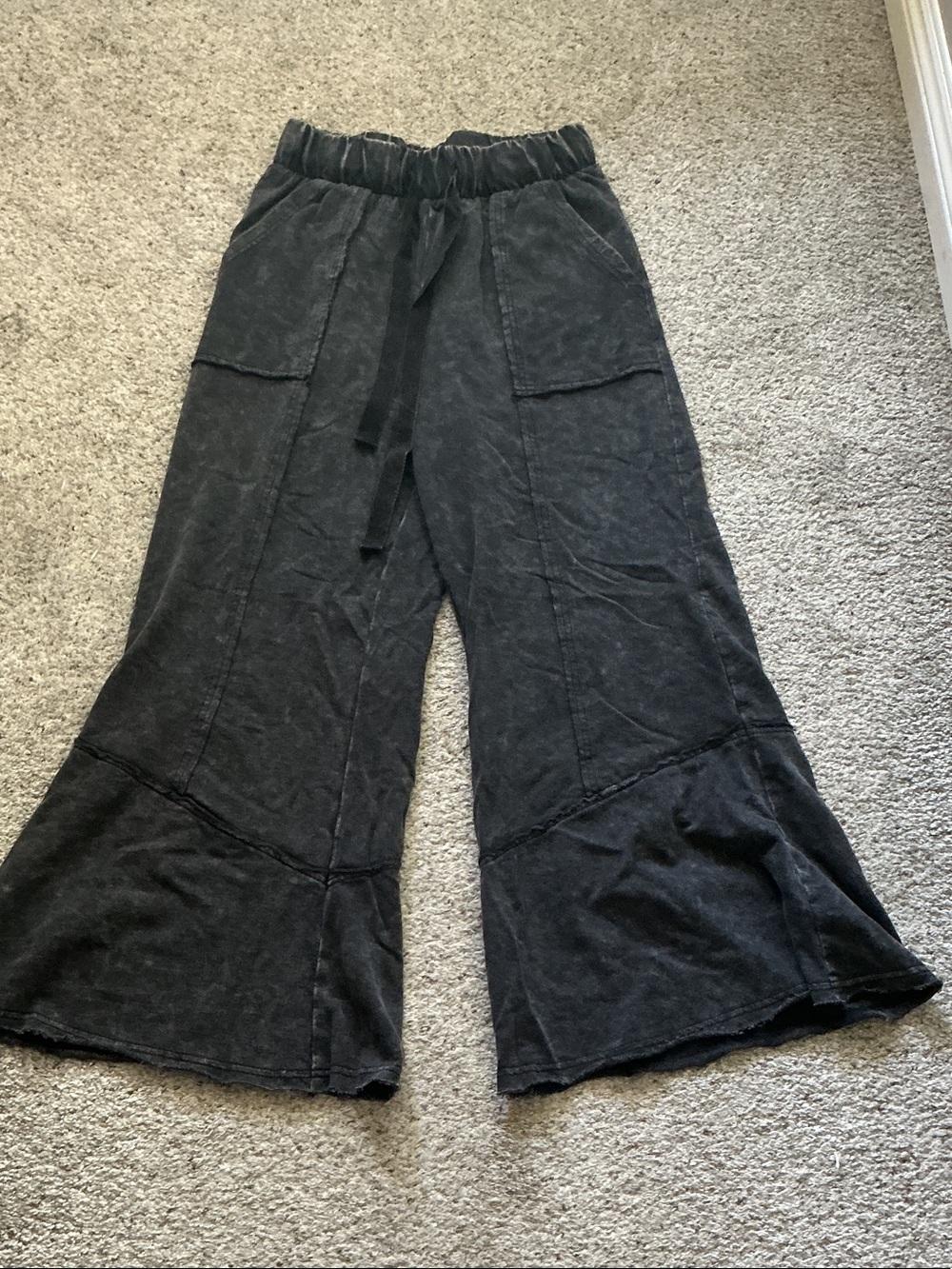 New Zenana Outfitters Kick Flare Wide Leg Pants ~ Washed Charcoal Black - Picture 4 of 10